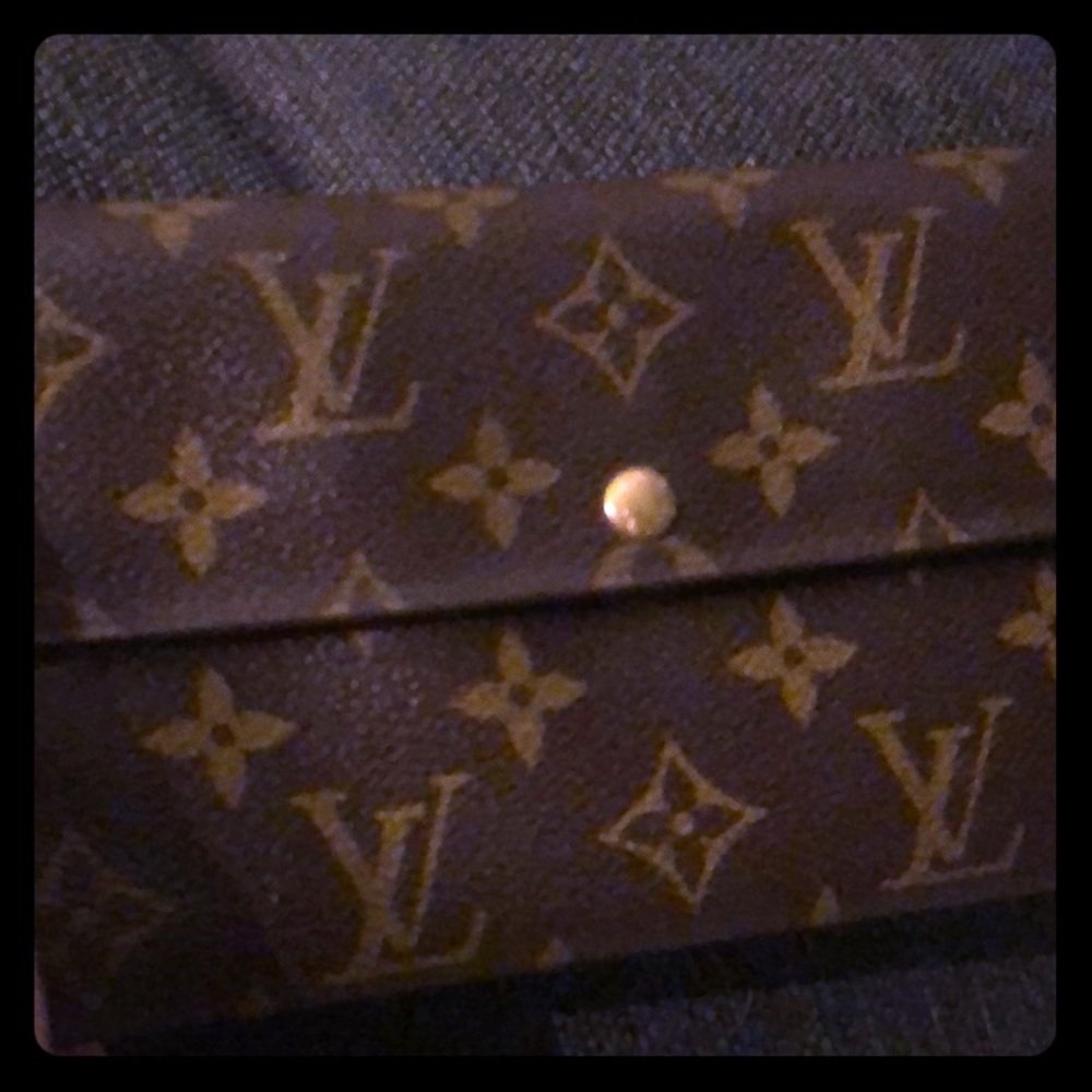 Louis vuitton monogram wallet